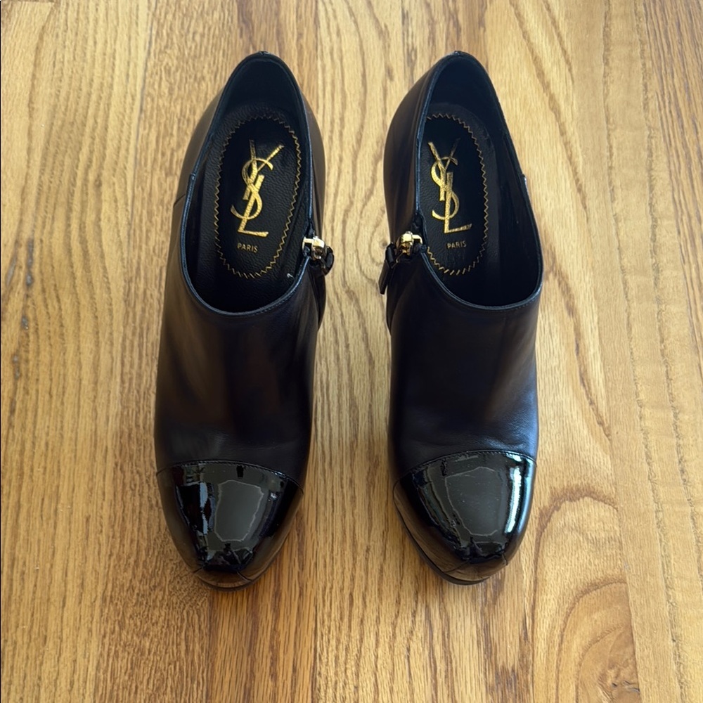 Yves Saint Laurent Black Patent Leather Booties